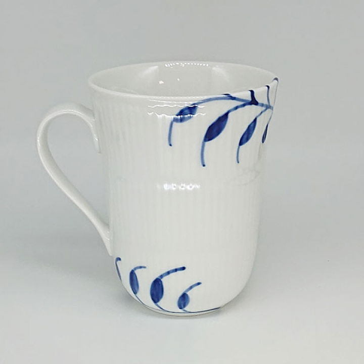 【倉庫取り寄せ商品】ロイヤルコペンハーゲン ブルーフルーテッド・メガ マグ 330ml ペアセット 1017333（2 381 039）
