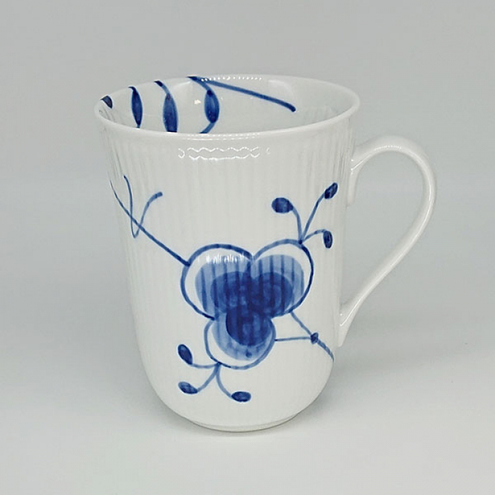 【倉庫取り寄せ商品】ロイヤルコペンハーゲン ブルーフルーテッド・メガ マグ 330ml 1017333（2 381 039）