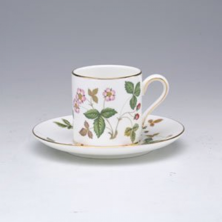 【倉庫取り寄せ商品】ウェッジウッド ワイルドストロベリー コーヒーカップ&ソーサー（ボンド）