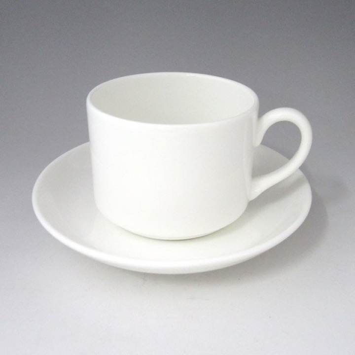 【倉庫取り寄せ商品】ウェッジウッド ホワイトコノート コーヒーカップ＆ソーサー スタッキング230cc
