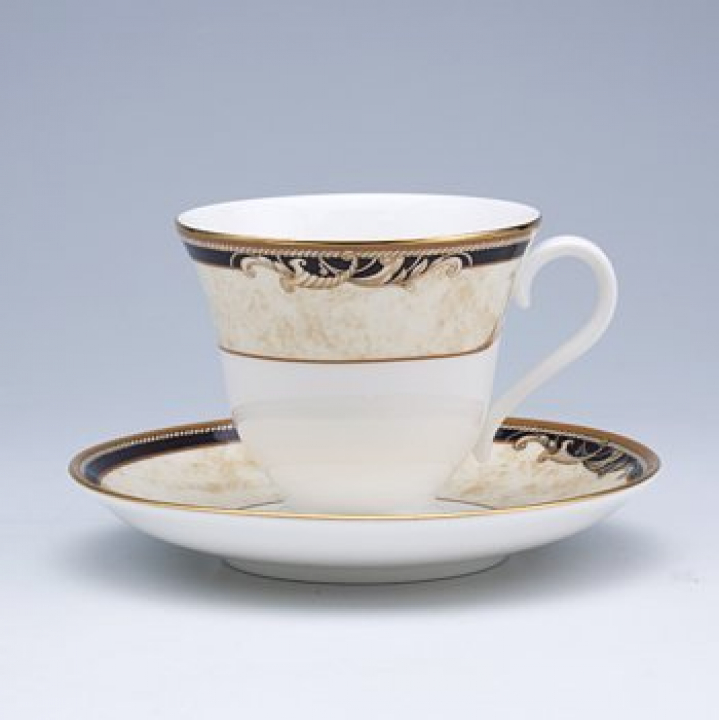 【店舗取り寄せ商品】ウェッジウッド コーヌコピア ティーカップ&ソーサー（ビクトリア）
