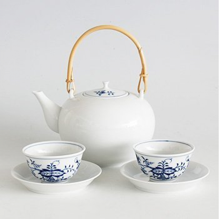 【倉庫取り寄せ商品】マイセン ブルーオニオン 茶器三点セット 800901-C2401