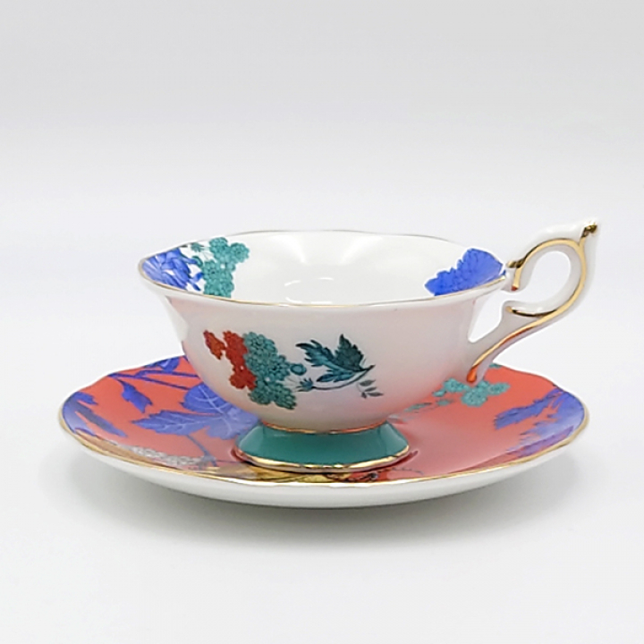 【倉庫取り寄せ商品】ウェッジウッド ワンダーラスト ティーカップ＆ソーサー ゴールデンパロット ■専用ブランドボックスなし