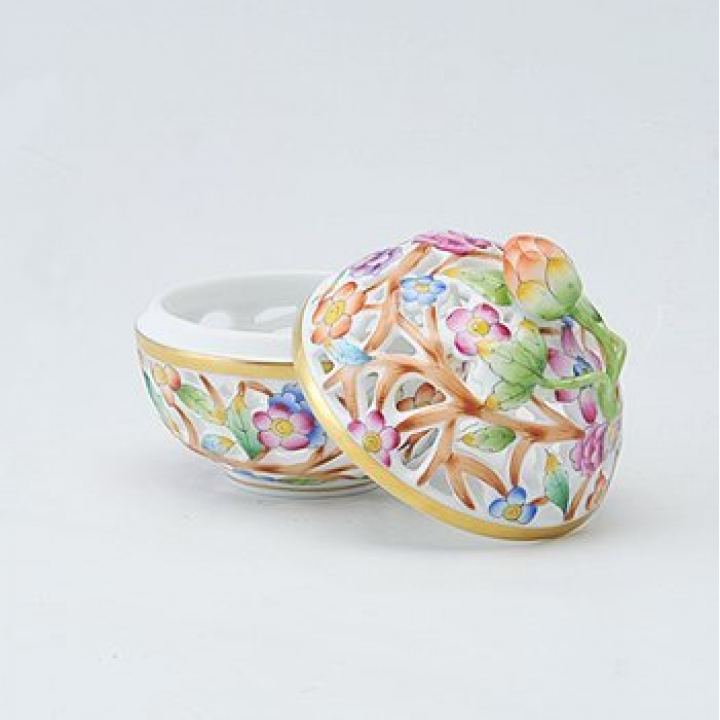 【店舗取り寄せ商品】ヘレンド ファンタジー透かしボンボン入れ（イチゴ）7cm C2-6215-0-11